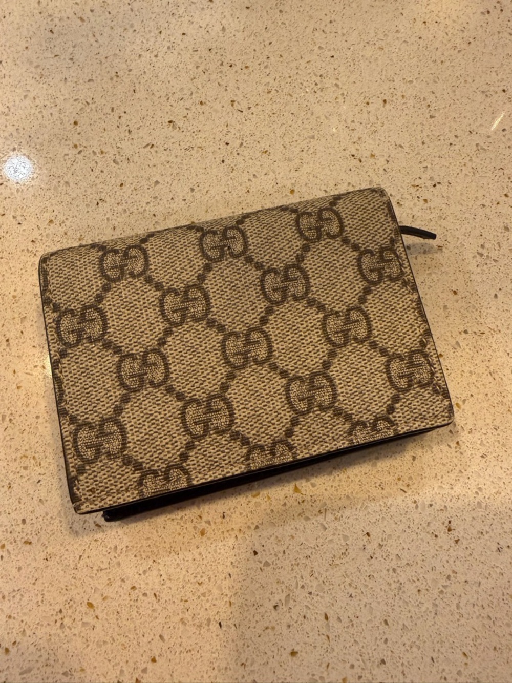 Gucci Beige GG Supreme Canvas with Black Leather Wallet - Picture 2 of 3